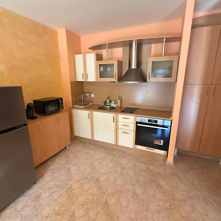 Διαμέρισμα 24 *